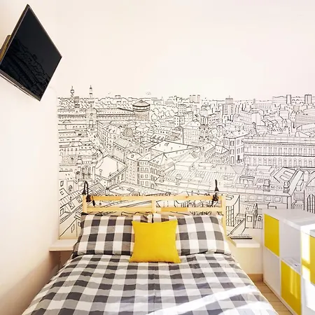 A Yellow Touch - Modern In Isola Lejlighed